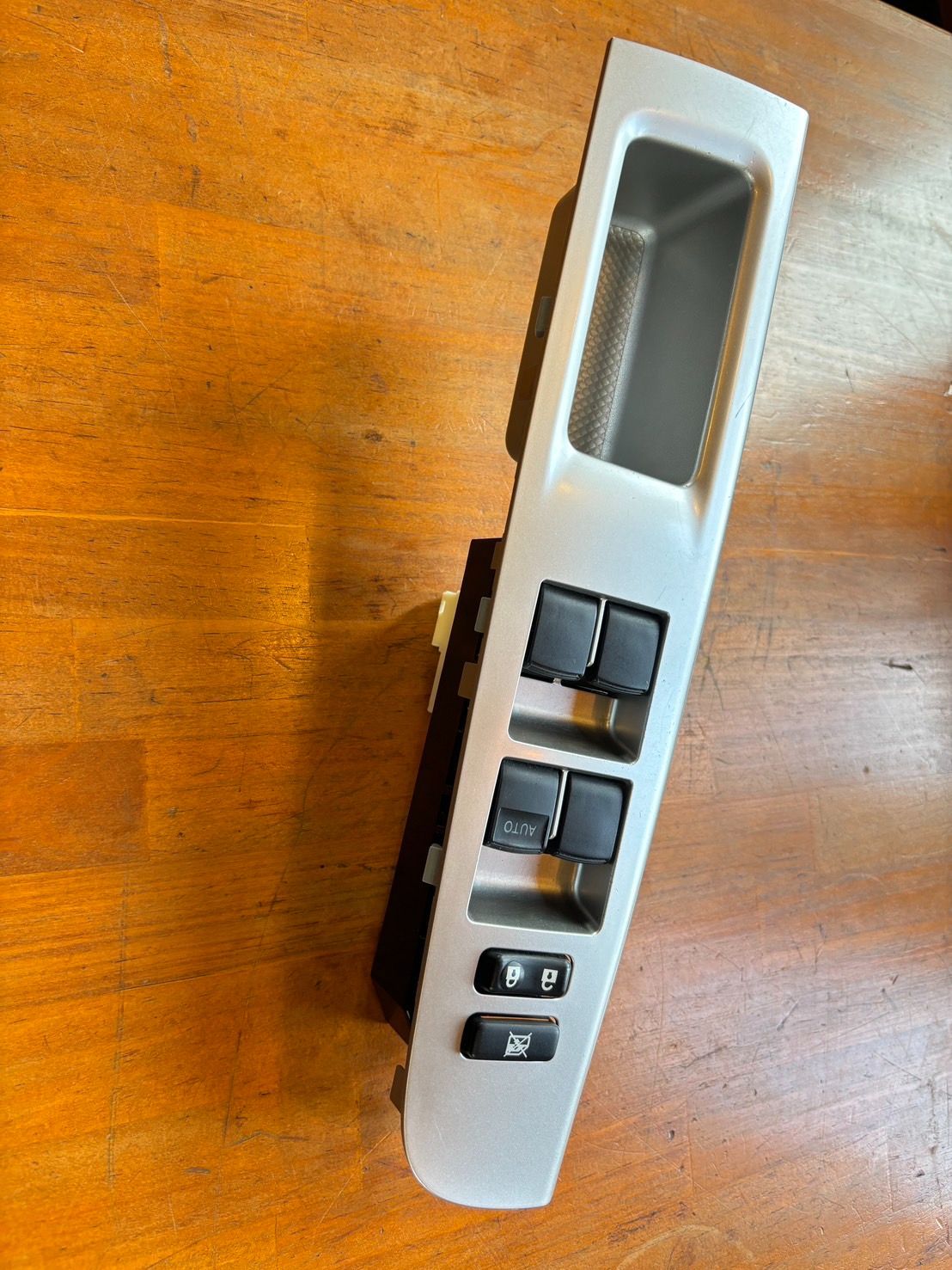 TOYOTA マスタースイッチ ドアスイッチパネル （1506） 84040