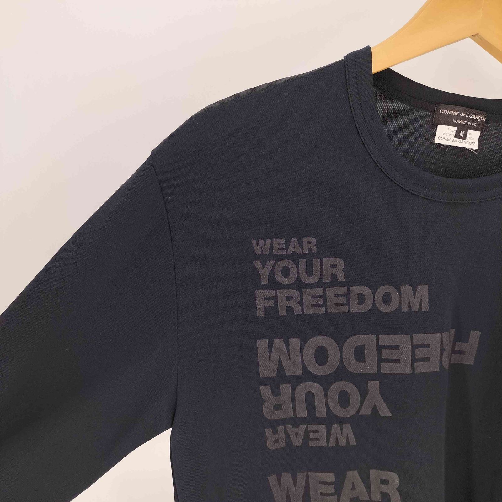 Comme Des Garçons Homme Plus ボタンディテール Tシャツ