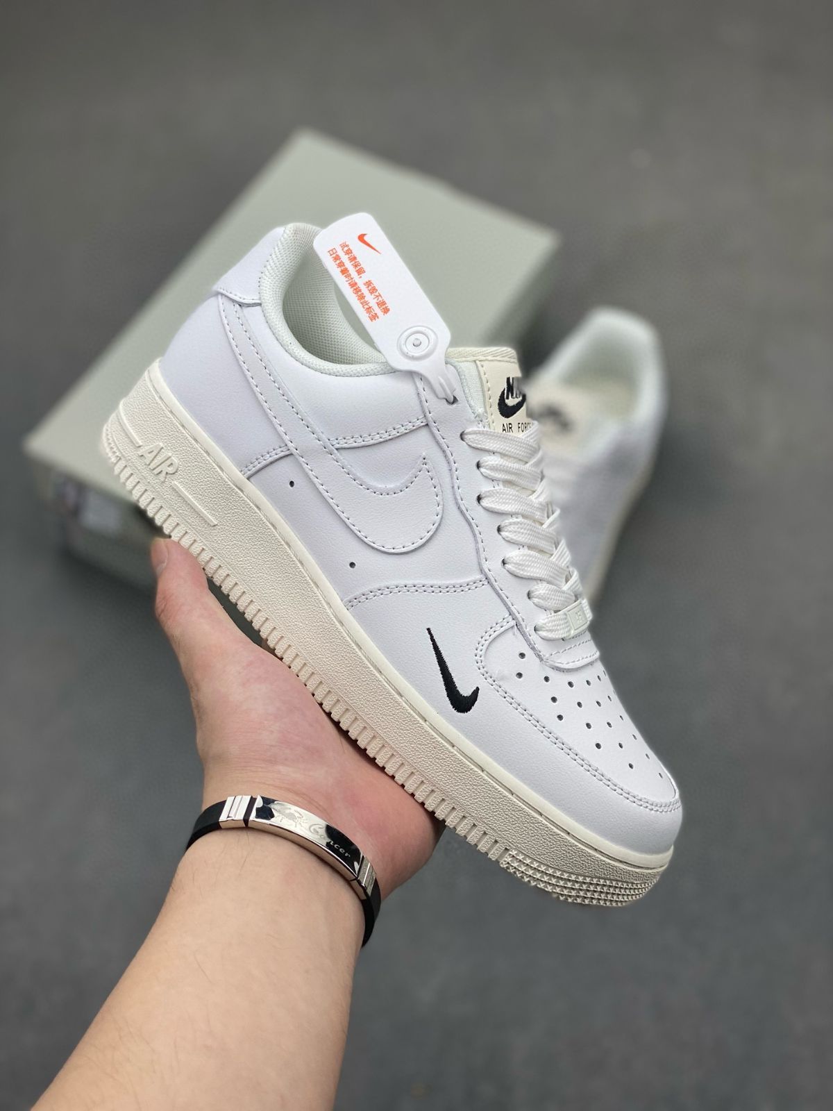 [大人気] NIKE ナイキ スニーカー エアフォース NIke Air Force 1'07 Low  HF1058-133 スニーカー メンズ レディース ローカット 男女兼用 並行輸入品