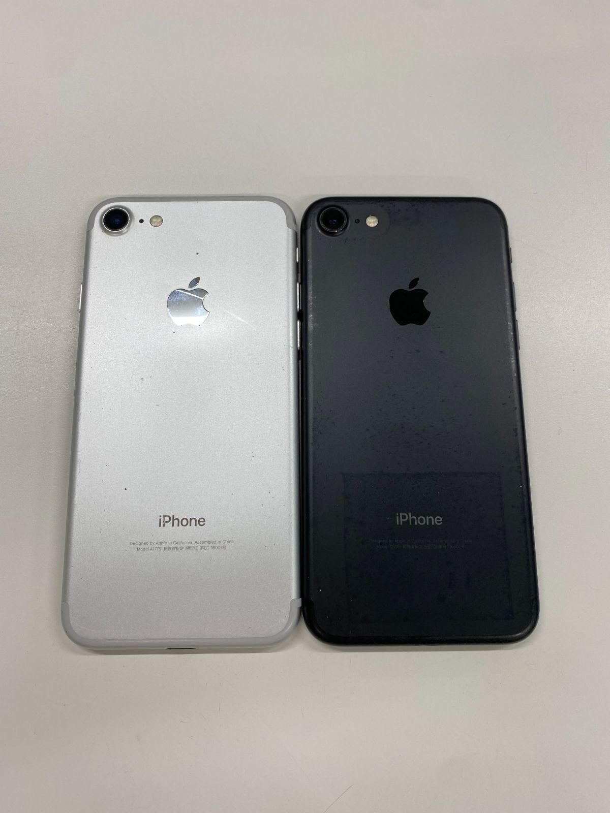 ジャンク品】(431)SIMフリー iPhone7 32GB 2台まとめ - レアライル