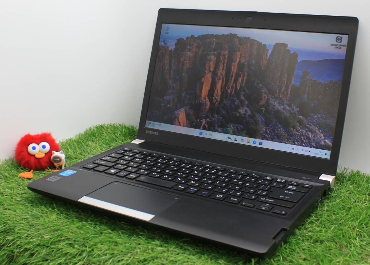 良品☆東芝】office付☆ノート13.3インチ☆8GB/SSD256GB/Core i7 良品☆東芝】office付☆ノート13.3インチ☆8GB/SSD256GB/Core i7