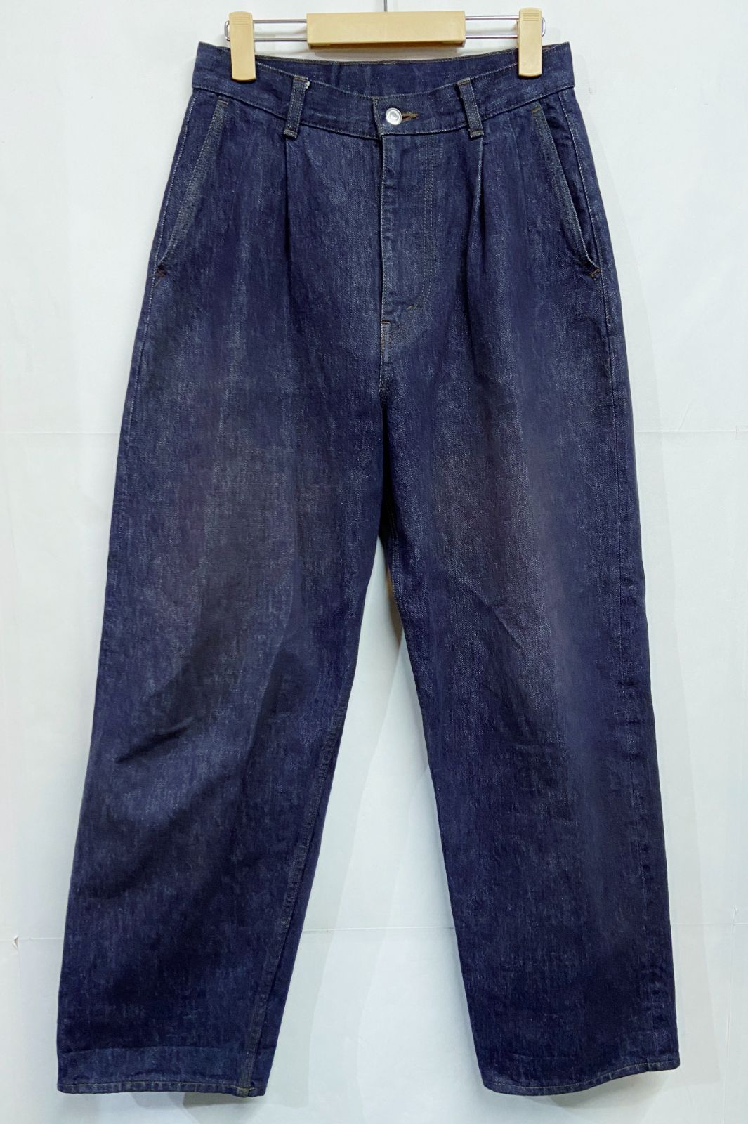 Graphpaper | グラフペーパー [ COLORFAST DENIM 2 TUCKS PANTS #INDIGO [GU193-40057B]  ] ２タック ワイドデニムパンツ - メルカリ