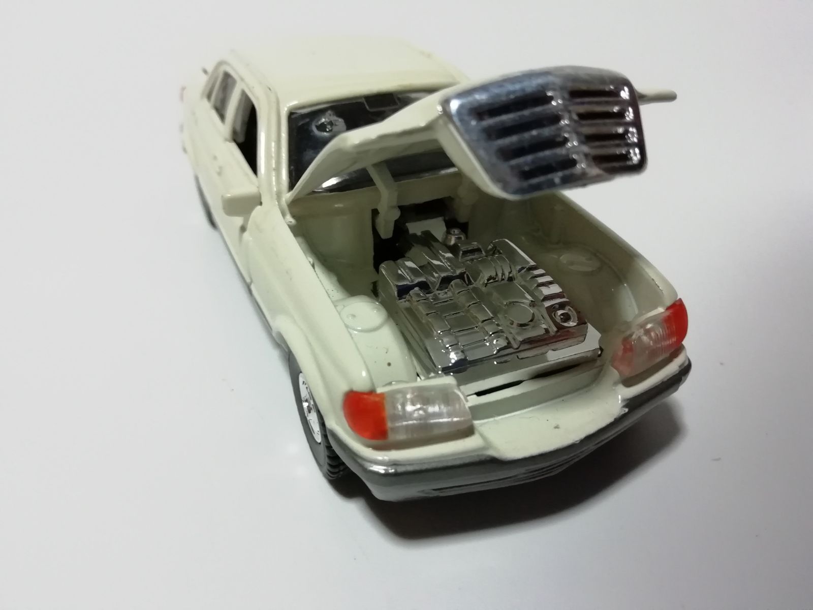 ヨネザワ ダイヤペット メルセデス ベンツ 560SEL ミニカー