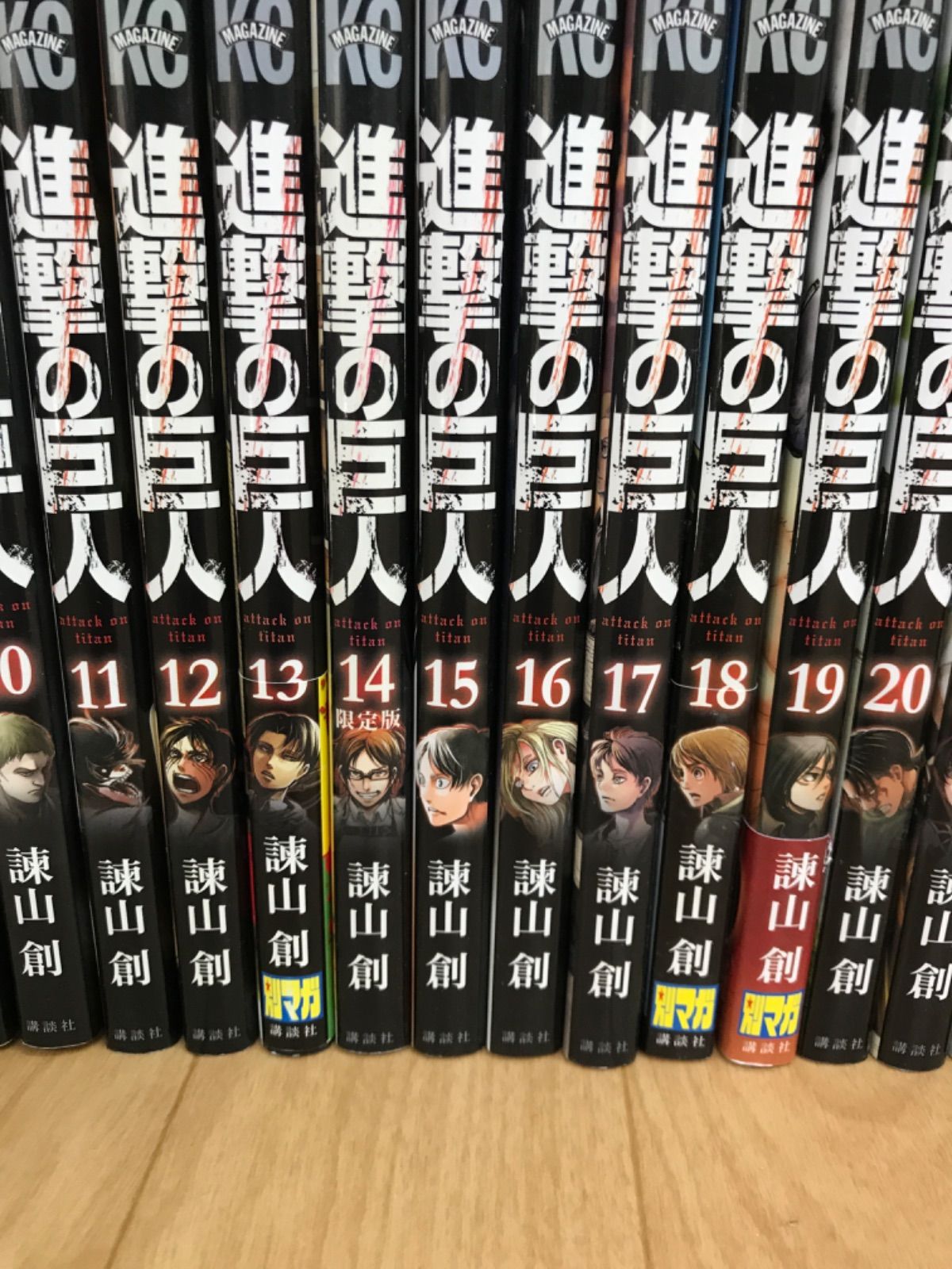 ☆ 進撃の巨人 1巻～34巻 全巻セット 諌山創《RV13C》① - メルカリ