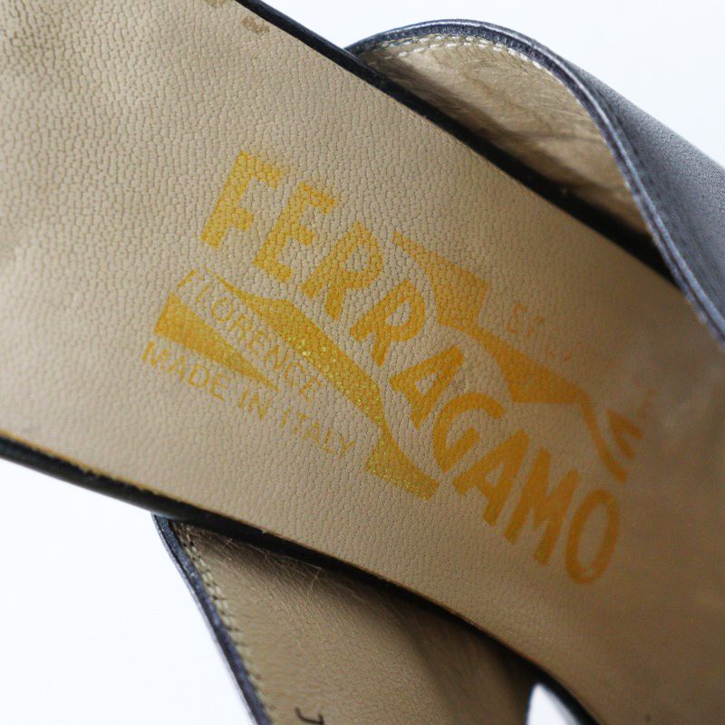 フェラガモ サンダル 6 1/2 C 24cm ミュール ガンチーニ  ブラック サルヴァトーレフェラガモ Salvatore Ferragamo ガンチーニ