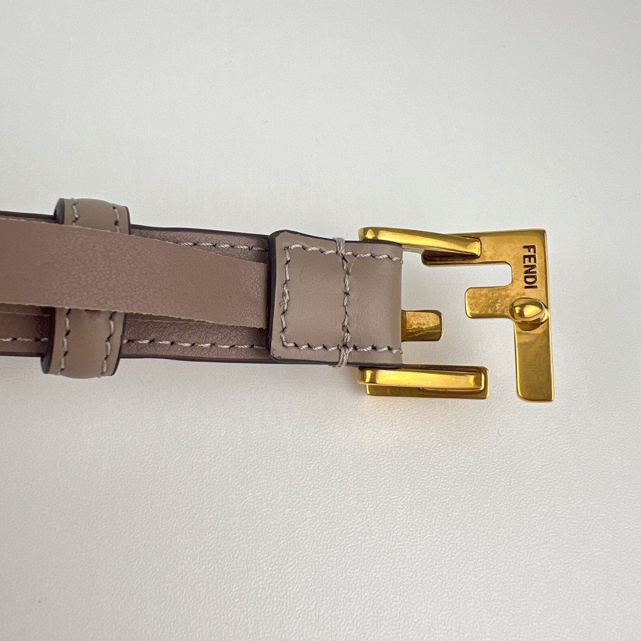 新品未使用品 FENDI フェンディ ベルト レザー 楽天市場】FENDI フェンディ FF Logo Belt ベルト FF柄 FF