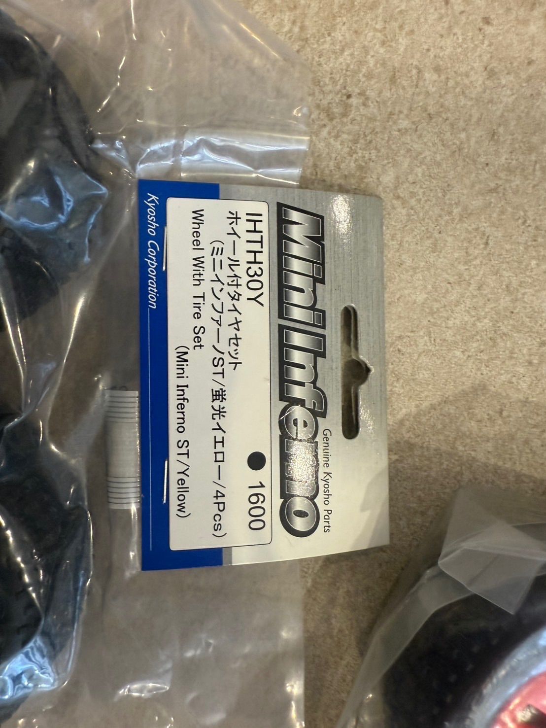 KYOSHO Mini Inferno ST09 純正 ホイール付タイヤセット 各色 WWW_TRAVELLANDINDIA_COM