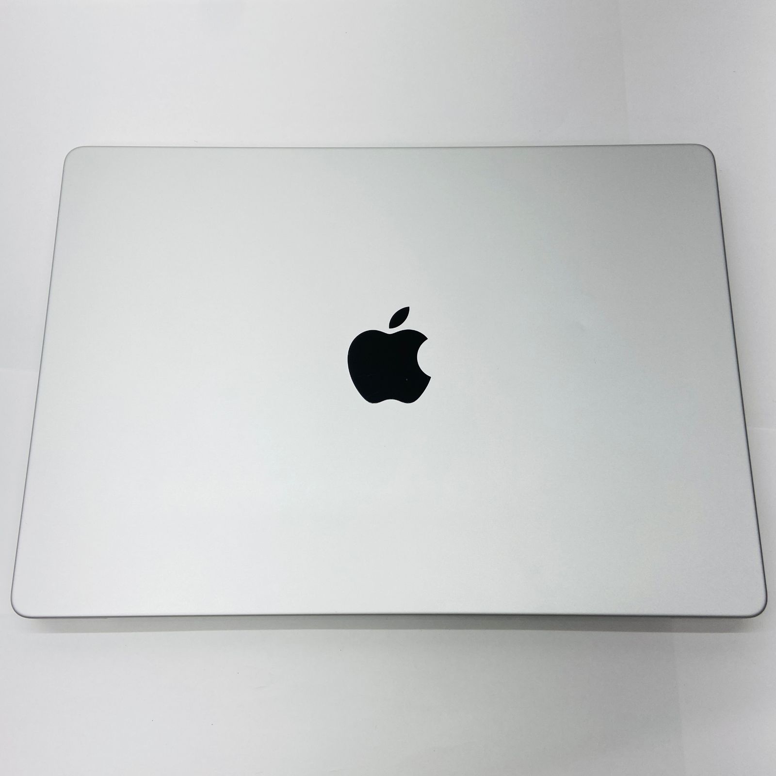 Apple MacBook Pro Apple M3 8GB SSD 512GB 14.2型 シルバー