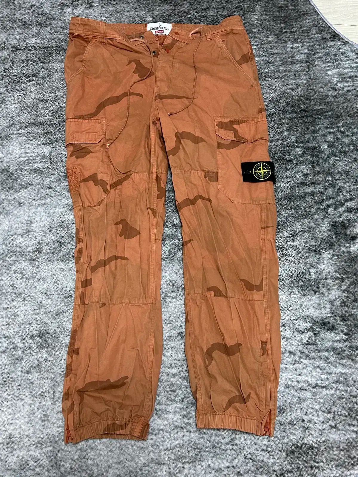 Supreme x STONE ISLAND カモ カーゴ パンツ コーラル - 19 SS