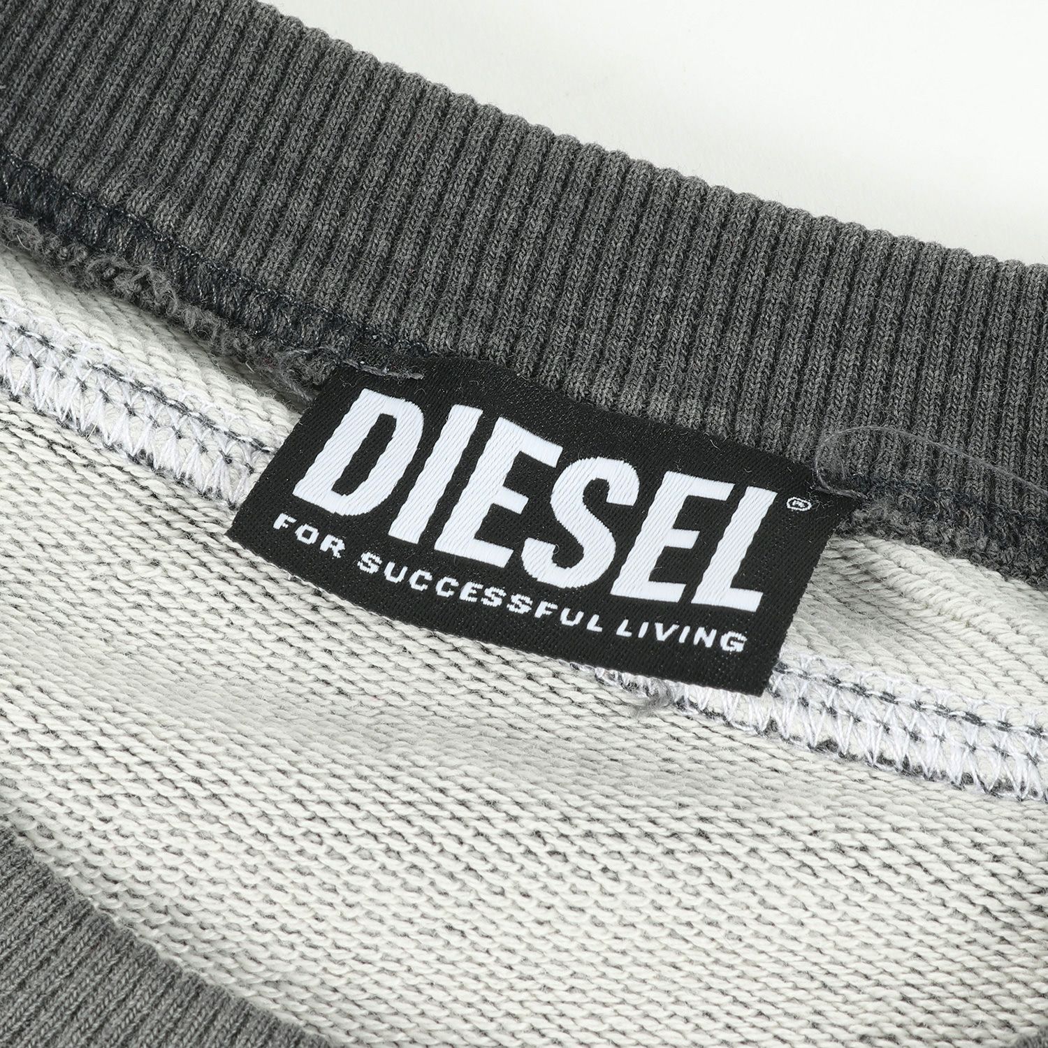 ☆新品タグ付き☆希少XL☆クルーネックスウェットDIESELディーゼル