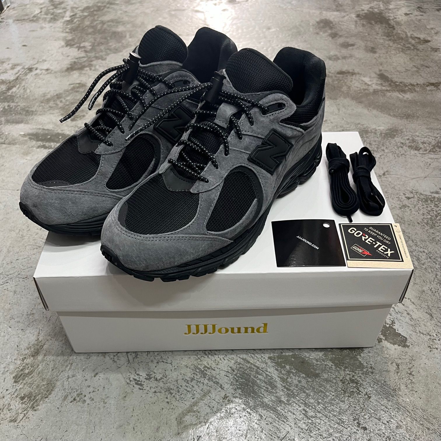 ニューバランス JJJJound × New Balance M2002RXZ s-l1200.jpg