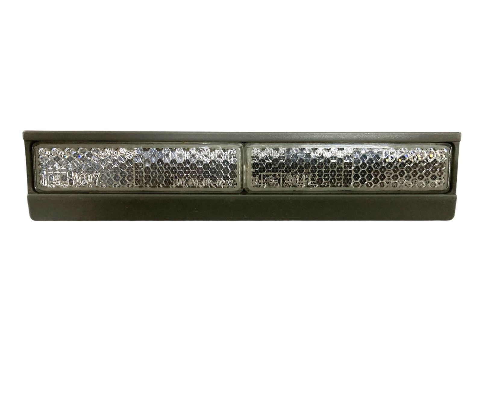 フロントリフレクター