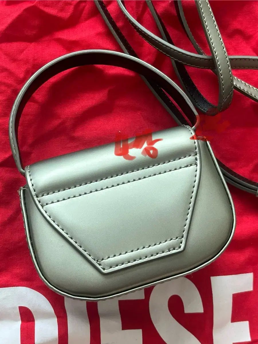 XS