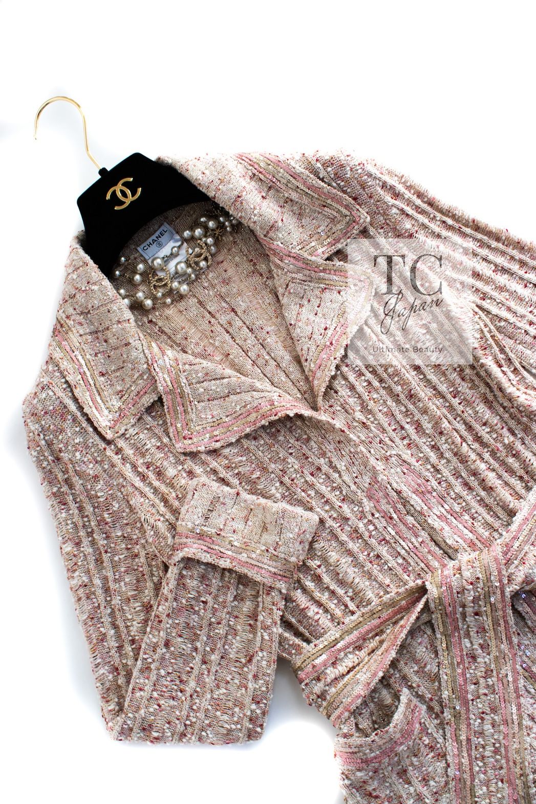 シャネル カーディガン CHANEL ベージュ ピンク スパンコール 春夏 サマー コットン シルク ニット サッシュベルト付 カール作 美品 38 40 CHANEL - シャネル カーディガン CHANEL ベージュ ピンク