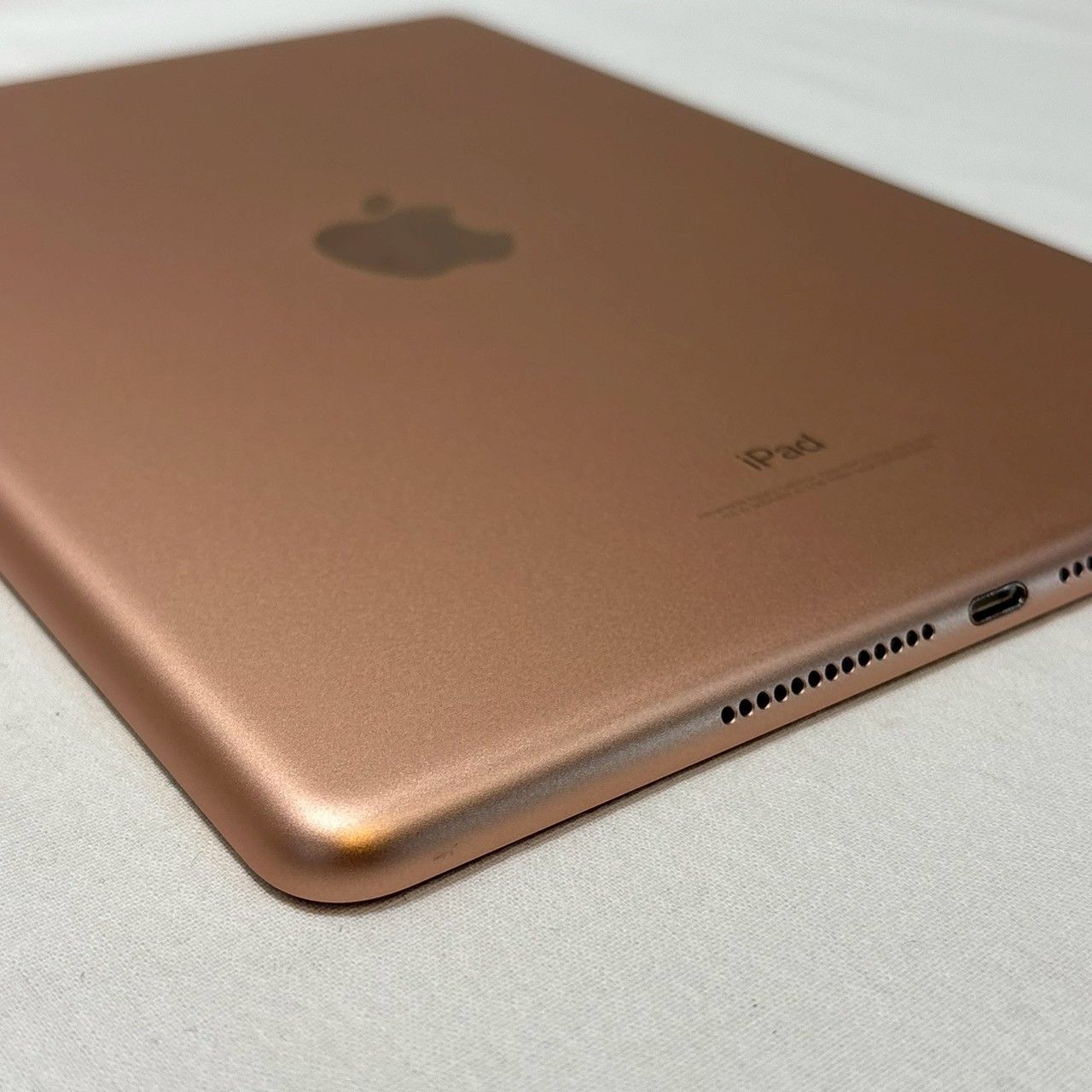 iPad|第6世代|Wi-Fi|32GB|ブロッシュゴールド|バッテリー良好|No.713