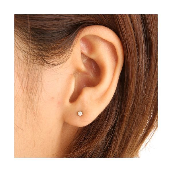 プラチナ0.1ctダイヤモンドピアス