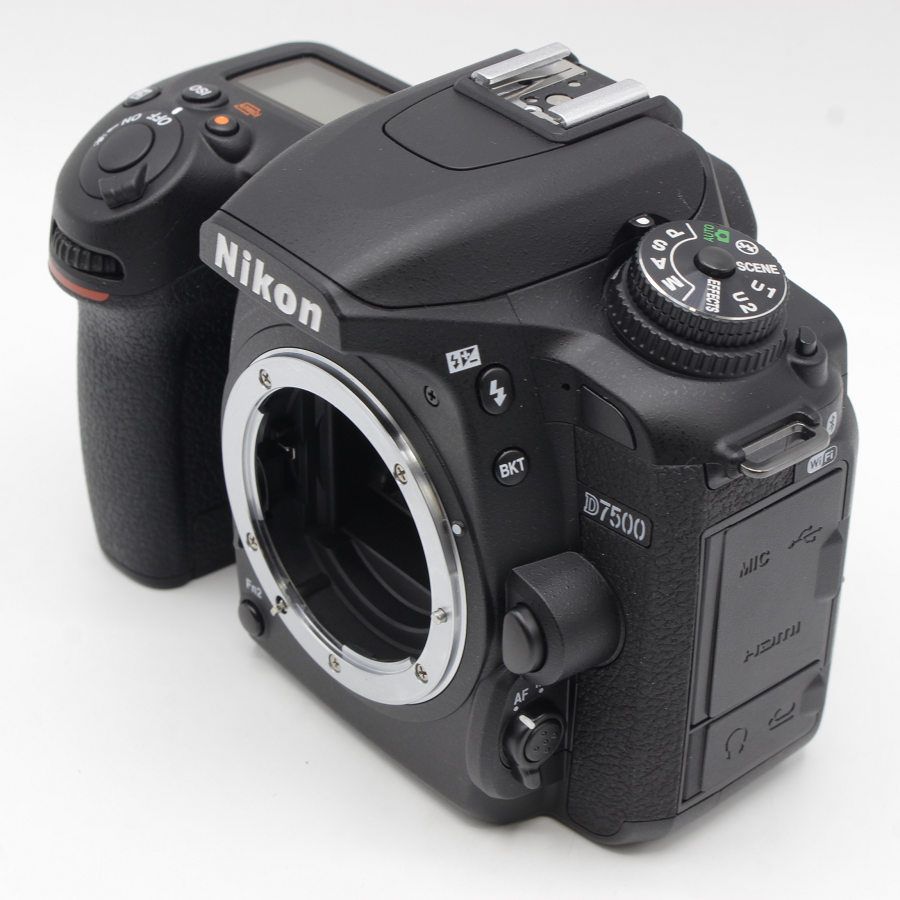 美品】Nikon D7500 18-140 VR レンズキット デジタル一眼レフカメラ D7500LK18-140 ニコン 本体 リファン  メルカリ