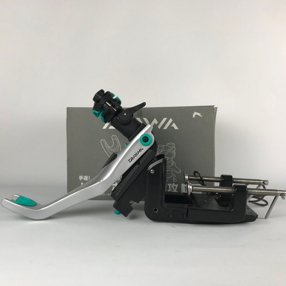 □□DAIWA ダイワ パワーホルダー速攻160R ロッドホルダー