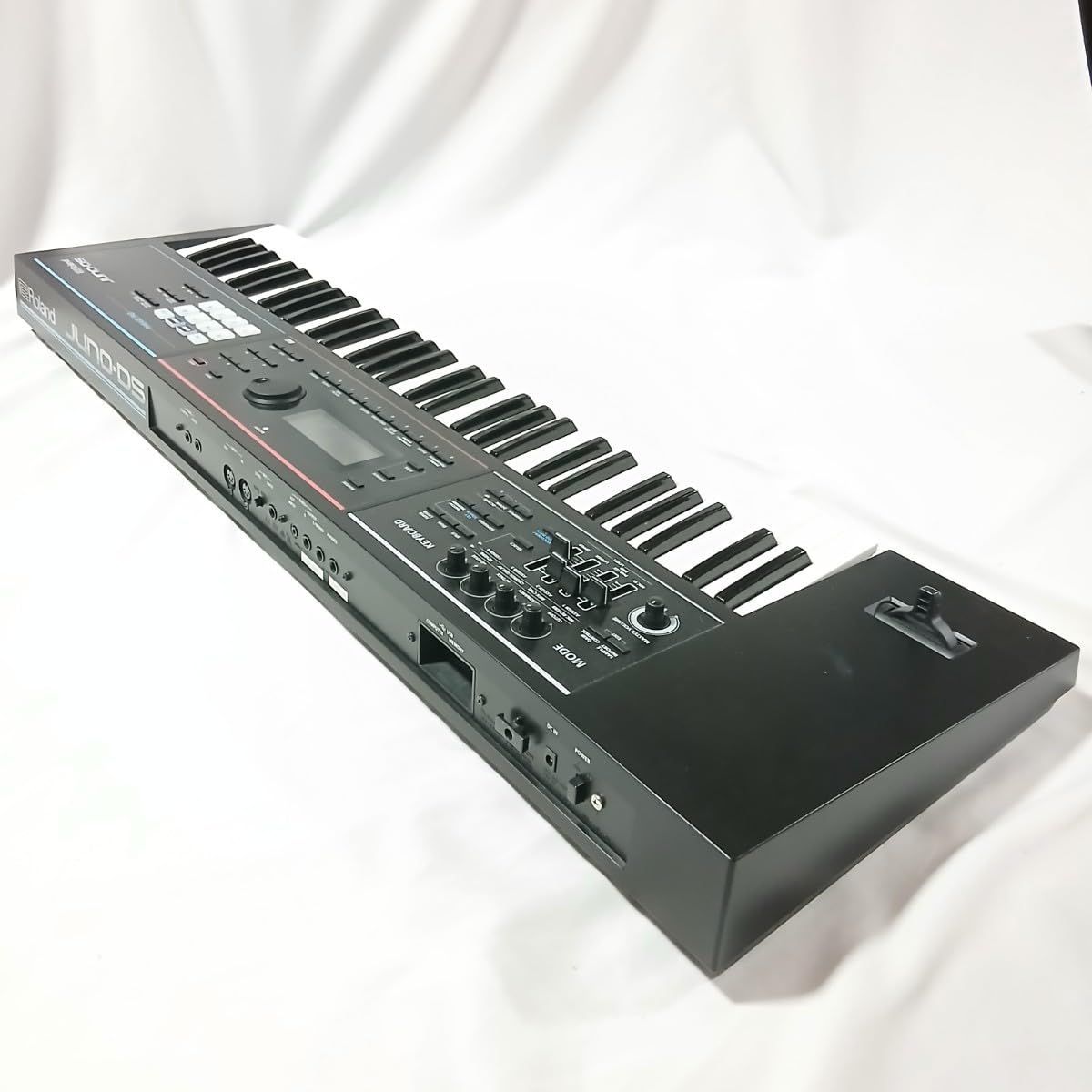 シンセサイザー Roland