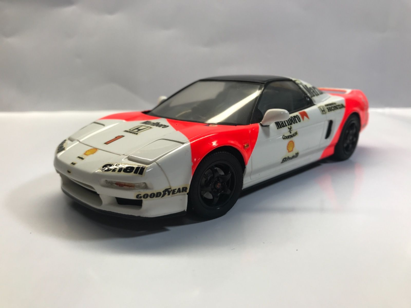 ホンダNSXタイプ Rマルボロカラー仕様、タミヤ1/24タイプ Rキット使用