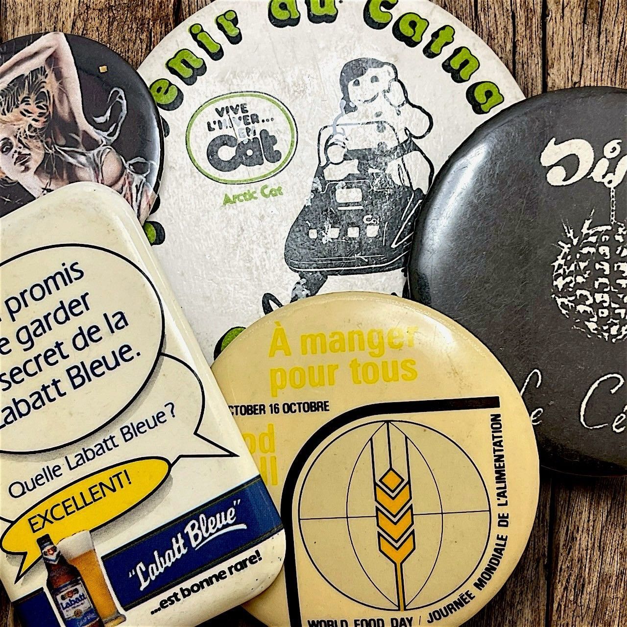 アメリカ缶バッジまとめ売り／110個OVER ／US VINTAGE アメリカ缶バッジまとめ売り／110個OVER ／US VINTAGE アメリカ缶