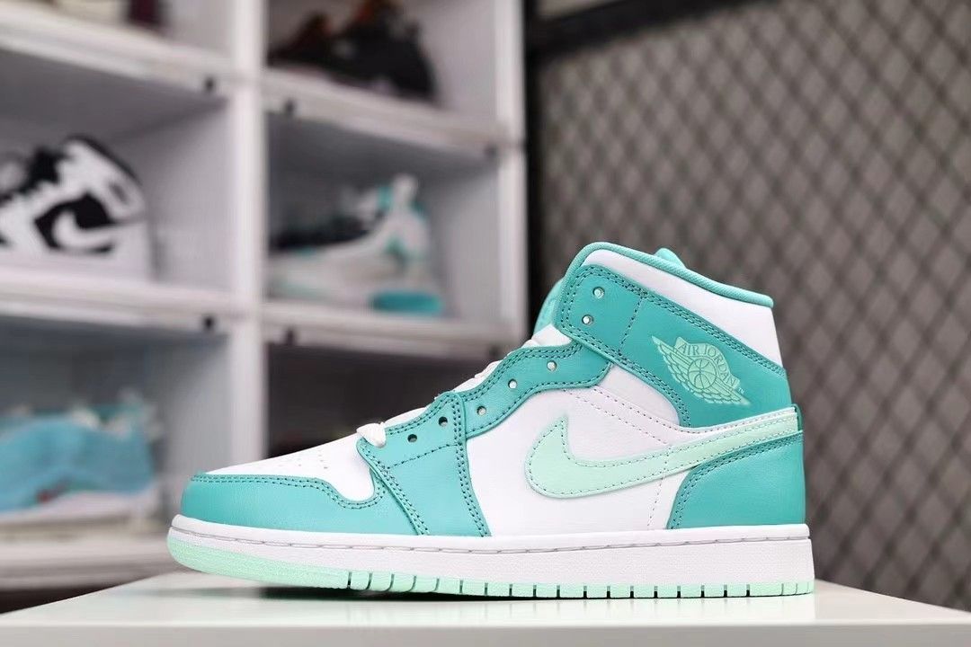 Jordan ナイキ ウィメンズ エアジョーダン1 ミッド “マリングリーン“ Jordan 1 Mid “Washed Teal (Women's)“ Jordan DV2229-300