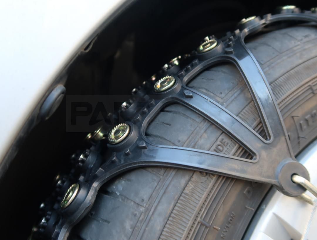 タイヤチェーン スノーチェーン 非金属製 215/55R16 /11-59 - Motor