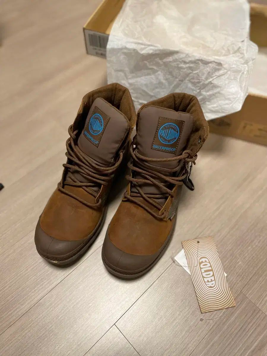 PALLADIUM(パラディウム) パンパカフ 女性ウォーカー レースアップブーツ 登山靴 新品 230