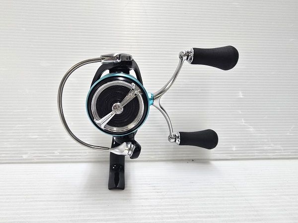 品】 ダイワ Daiwa スピニングリール エメラルダス LT2500-H-DH 〇YR