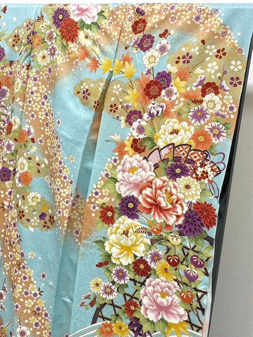 振袖 仮絵羽 銀通し 金駒 金彩 紋意匠 牡丹 正絹 未仕立て品 八掛付き