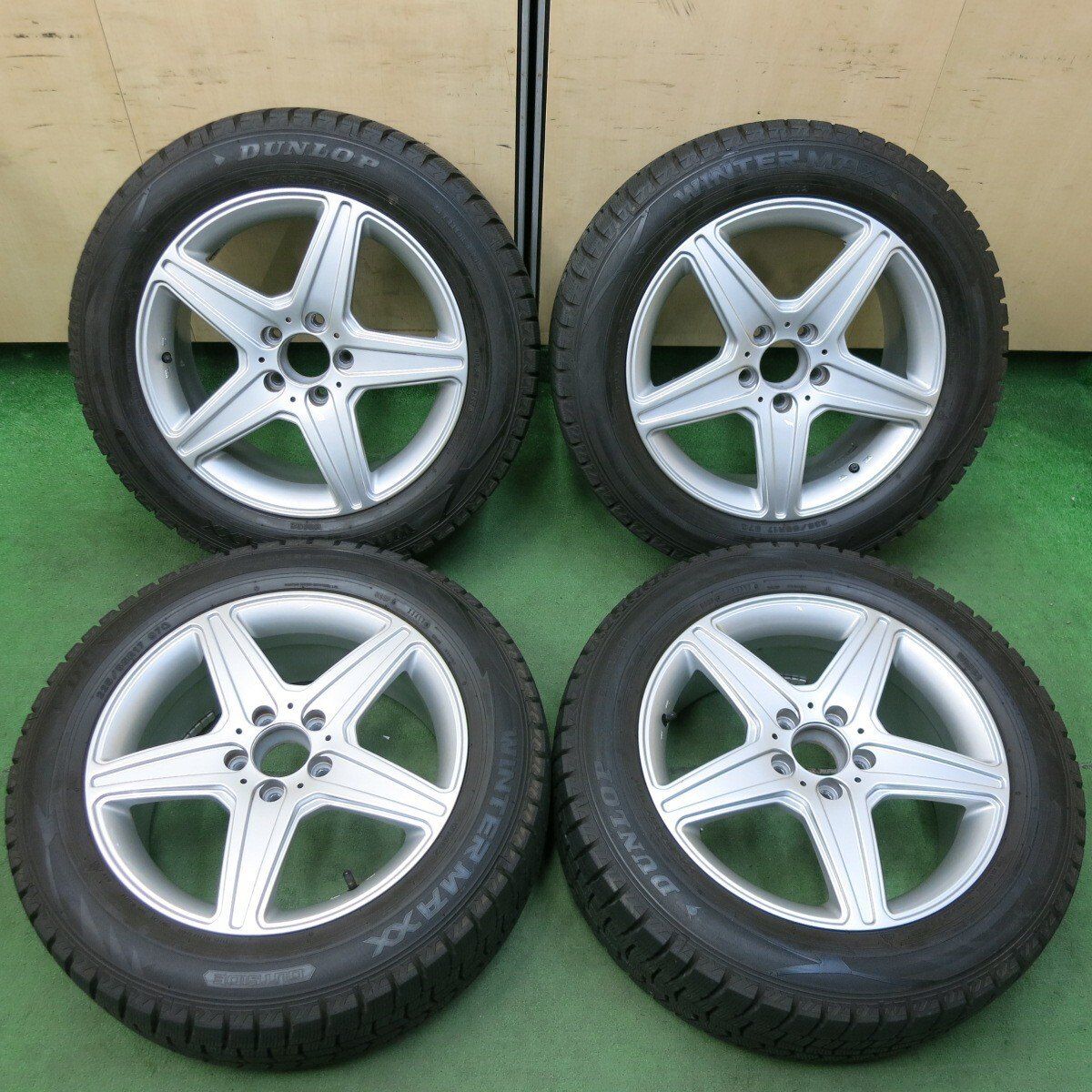 バリ溝！キレイ！9.5分ベンツ 等 AGA TARGA 225/55R17 スタッドレス ダンロップ ウインターマックス WM02 17インチ PCD112/5H4121108SYス