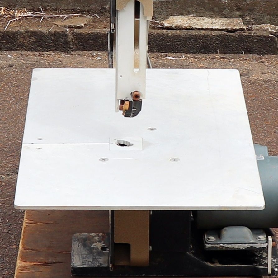 新潟発 引取限定 RYOWA 卓上帯鋸盤 BSW-200 ポータブルバンドソー 100V  