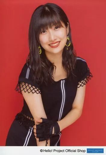 中古】生写真(ハロプロ) モーニング娘。'20/佐藤優樹/上半身・背景赤