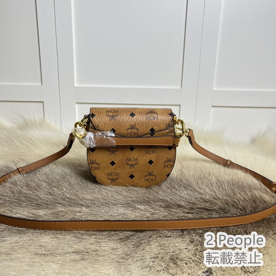 MCM ベージュ ショルダーバッグ