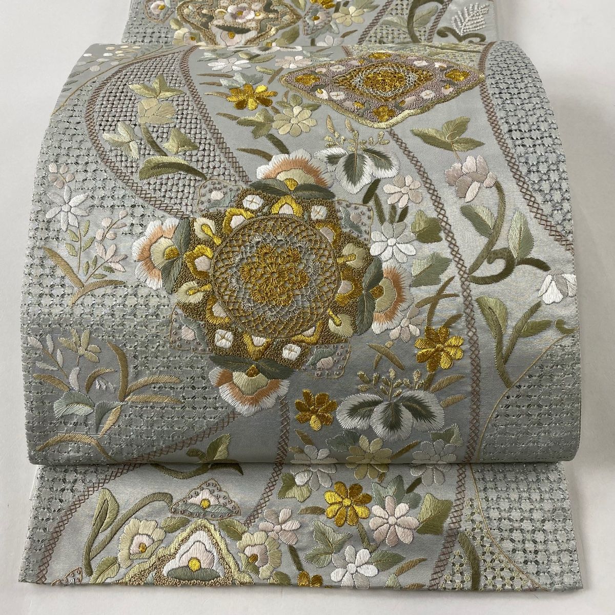 袋帯 美品 逸品 華文 草花 刺繍 金銀糸 灰緑 六通 正絹 - 通販