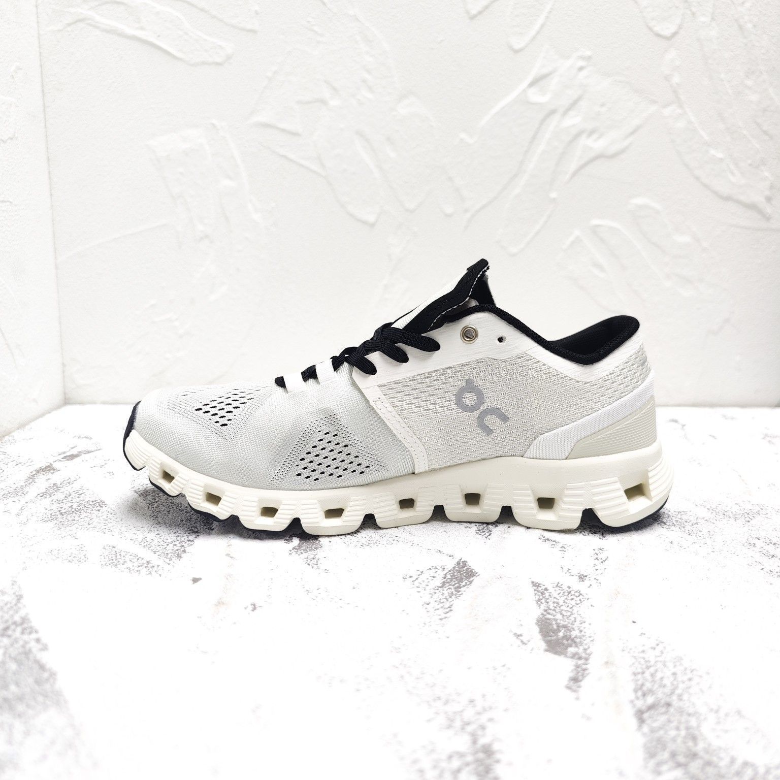 オン スニーカー レディース クラウドエックス ON ランニングシューズ On Cloud X Sneakers オン クラウドX ジョギング スポーツ
