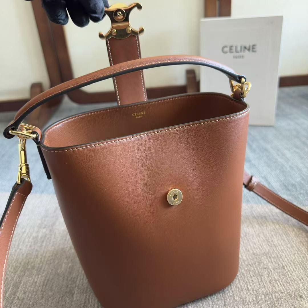 CELINE