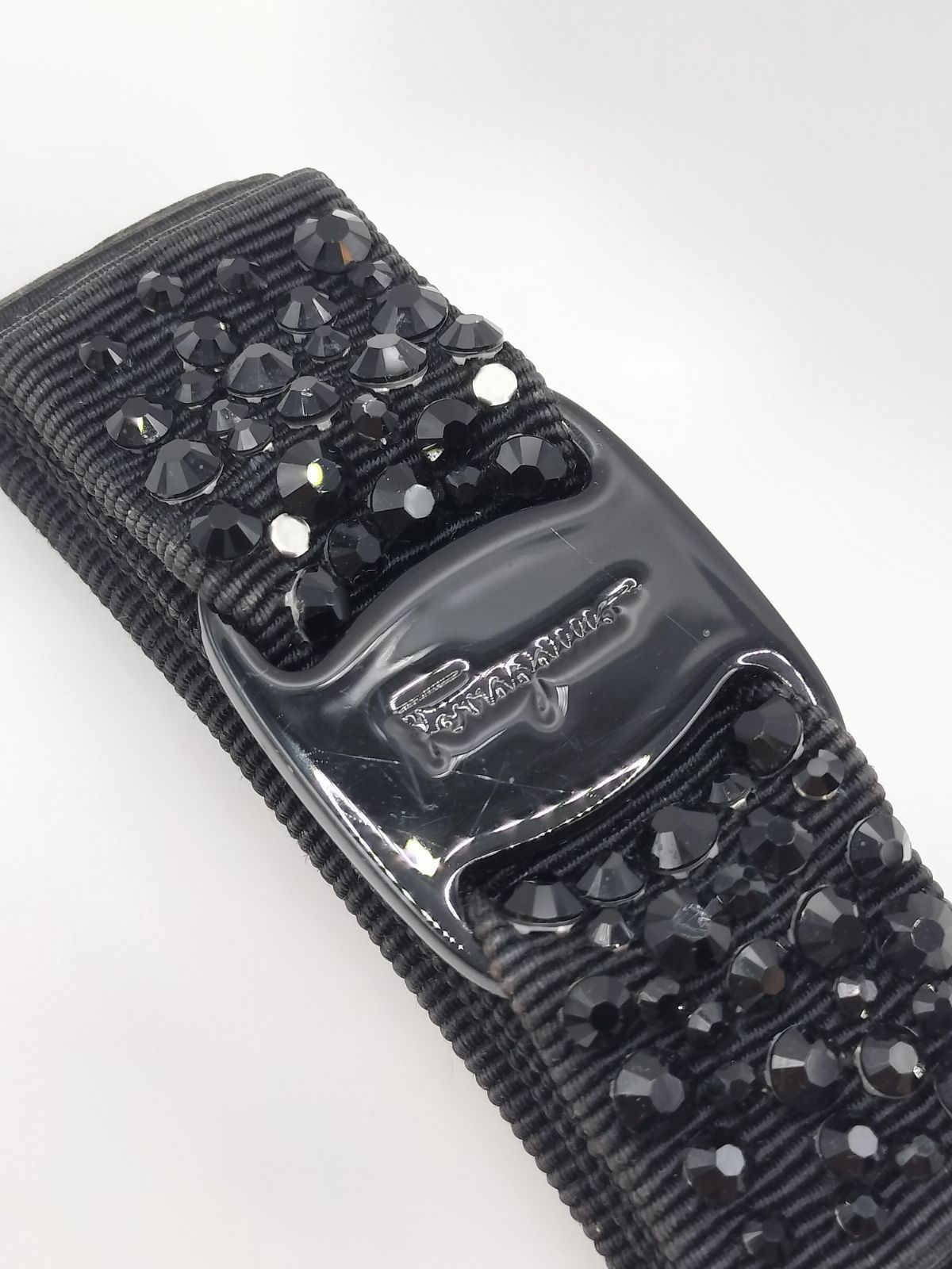 【美品】フェラガモ　バレッタ　ブラック×ゴールド バレッタ - ウィメンズ | Ferragamo