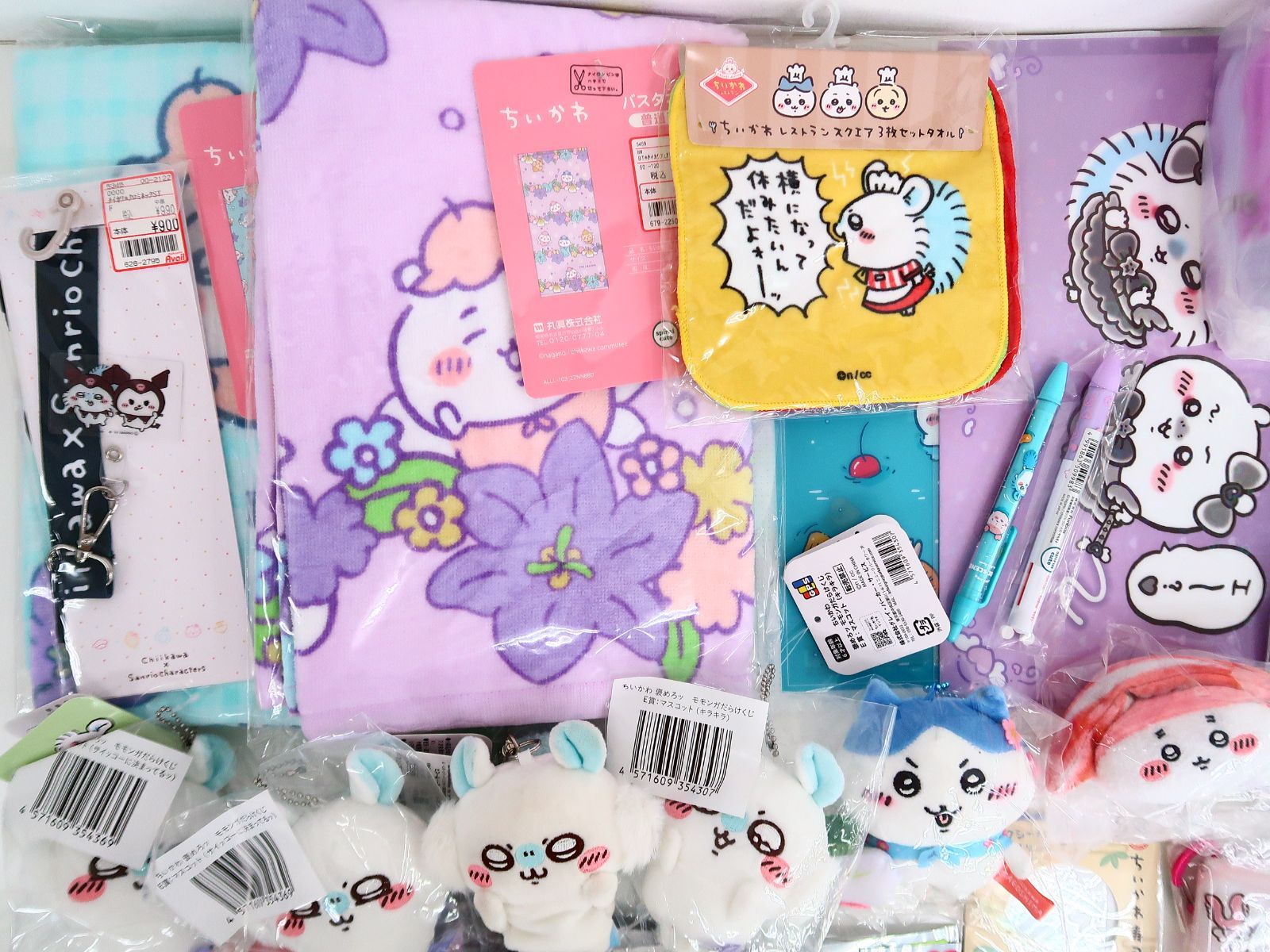 ちいかわグッズ130点以上大量おまとめ(モモンガ多め) モモンガだらけくじ／ 大量の モモンガ がおしよせる くじが登場