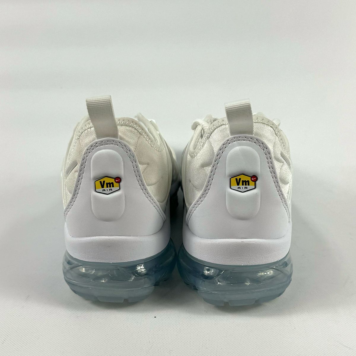 Nike air vapormax plus pure platinum deals