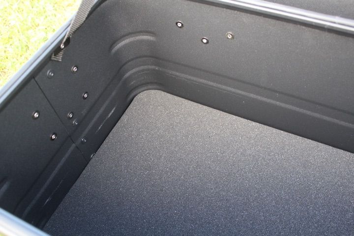マットブラック スタッキング アルミコンテナボックス 30L