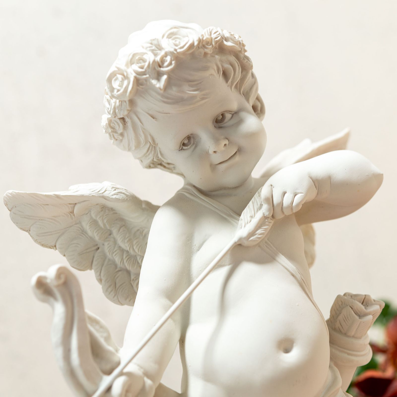 レジン（樹脂）製 弓を引く エンジェル 天使 置物 - メルカリ