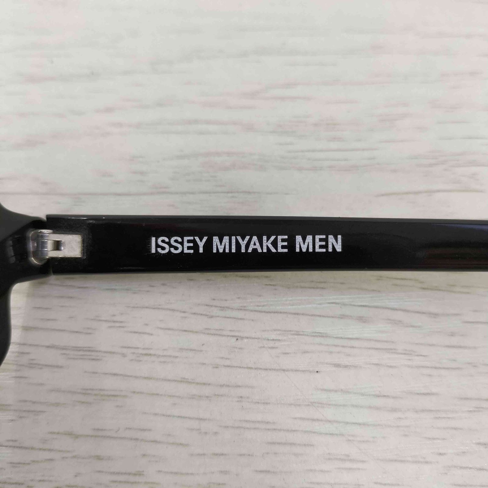 イッセイミヤケメン ISSEY MIYAKE MEN ×Opticien Loyd オプティシァン 