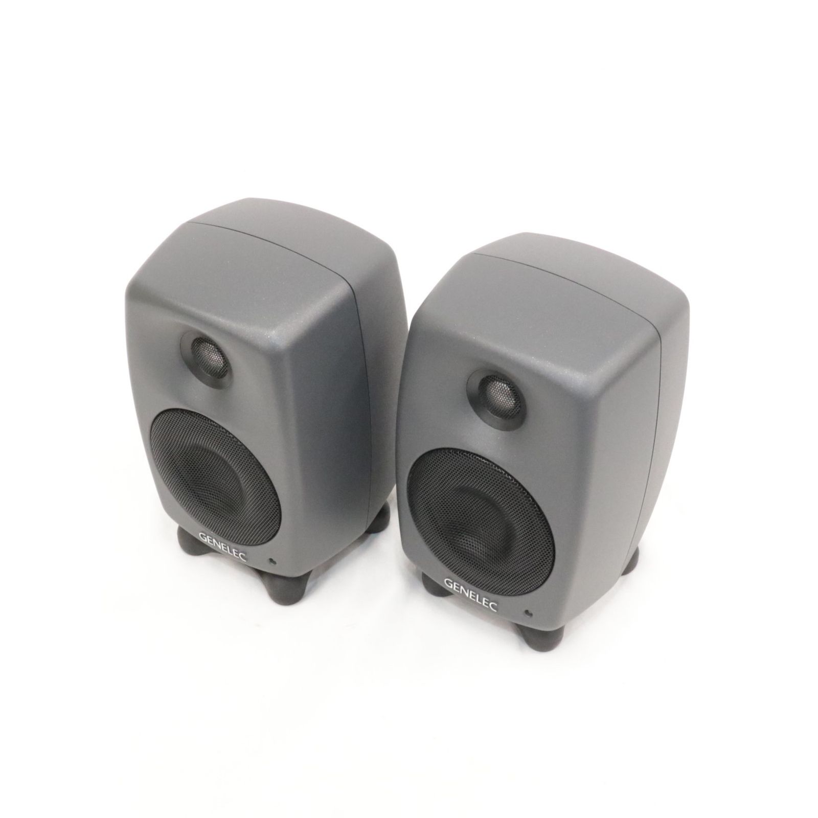 [中古] GENELEC Compact SAMシリーズ モニタースピーカー 8320A ダークグレー 8320APM[非常に良い(A)] GENELEC Compact SAMシリーズ モニタースピーカー 8320A