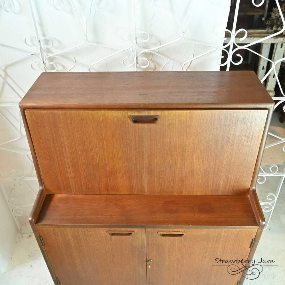 L3705-304 英国ヴィンテージ ターニッジ Turnidge ライティングビューロー デスク 勉強机 パソコン台 サイドキャビネット チーク 北欧 学習机 イギリス