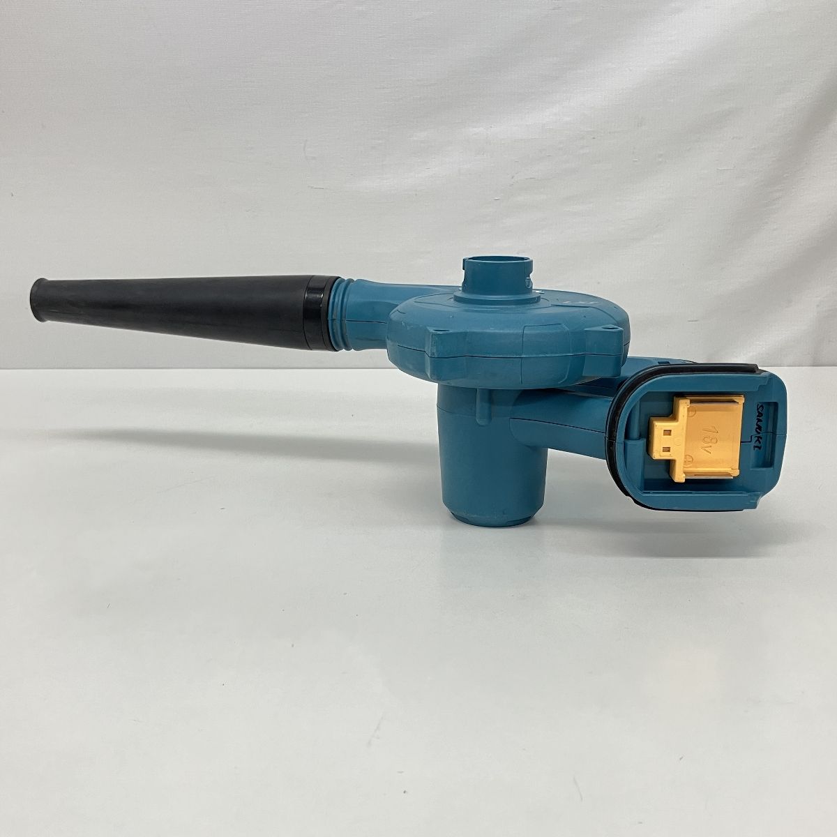 18V