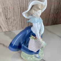 【値下げ・レア・美品】LLADRO リヤドロ 『きれいな花ばかり』 リアドロ 陶器 置物 玄関 スペイン 高級 陶器人形 フィギア 西洋 陶磁 磁器  オブジェ アンティーク ヴィンテージ