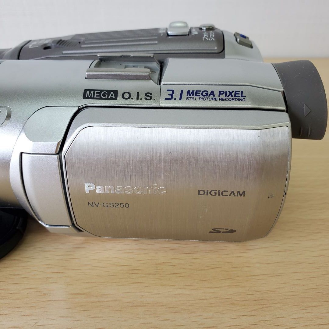 ビデオカメラ Panasonic パナソニック NV-GS250-S（ジャンク品 