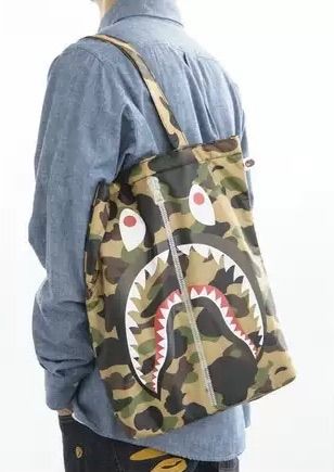 BAPE◆A BATHING APE／シャーク◆トートバッグ◆付録品ノベルティ A BATHING APE - BAPE◇A BATHING APE／シャーク◇トートバッグ