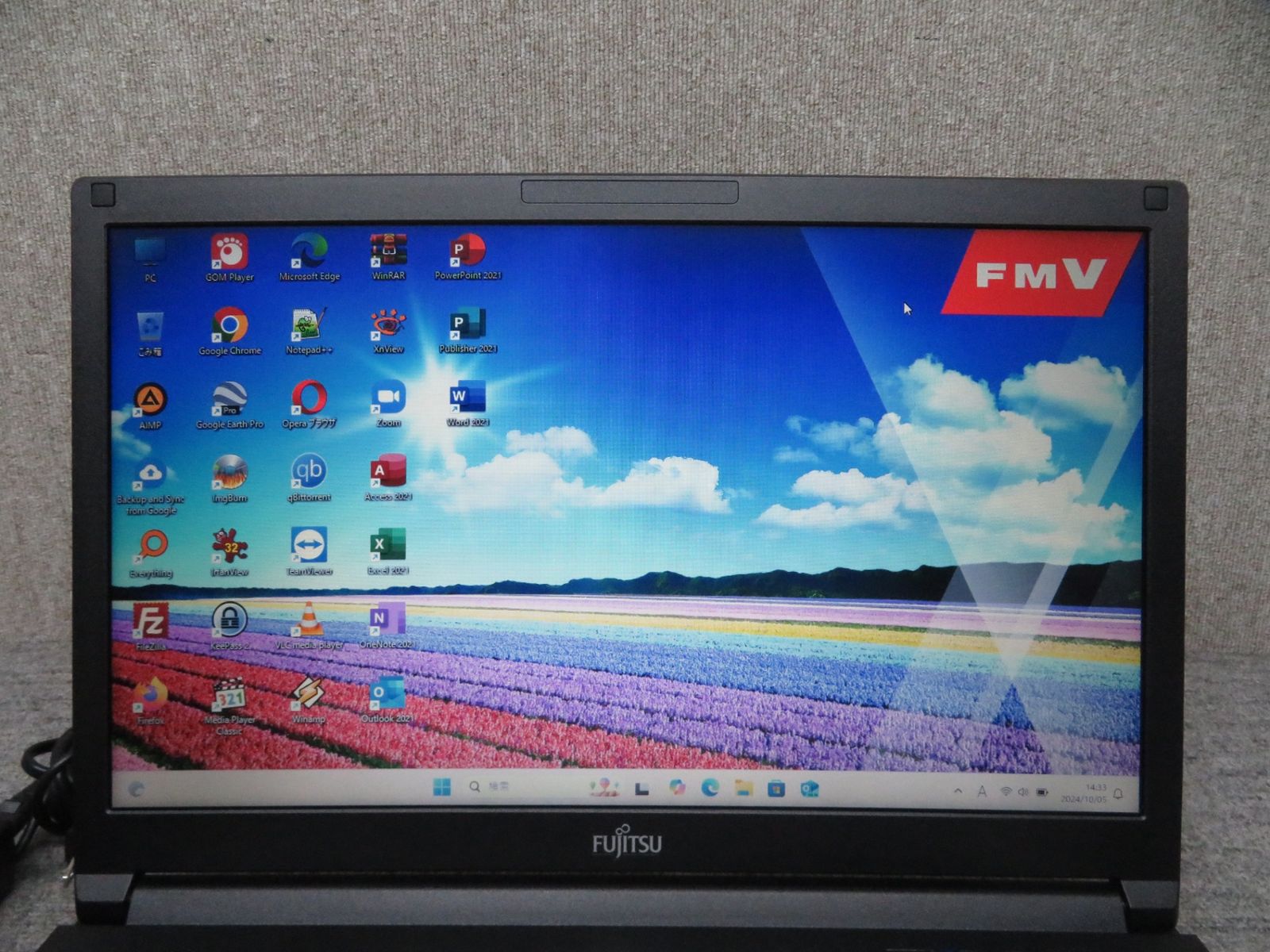 富士通lifebook A5511⁄G i3-1125G4 メモリ8GB SSD 256GB Win11 顔認証